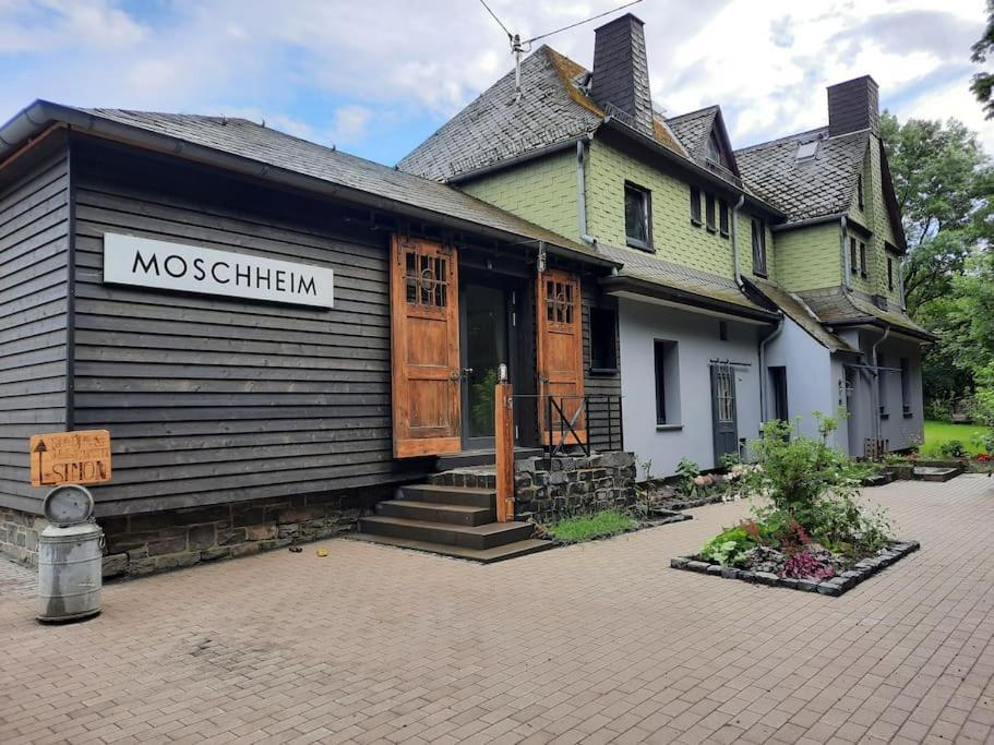 Lokschuppen Im Alten Bahnhof Industrial Style Moschheim Esterno foto